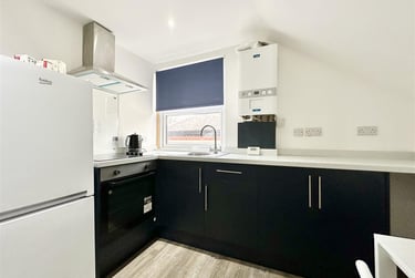 2 bed flat, Park Road, Lenton, Nottingham, NG71JG - Image 6